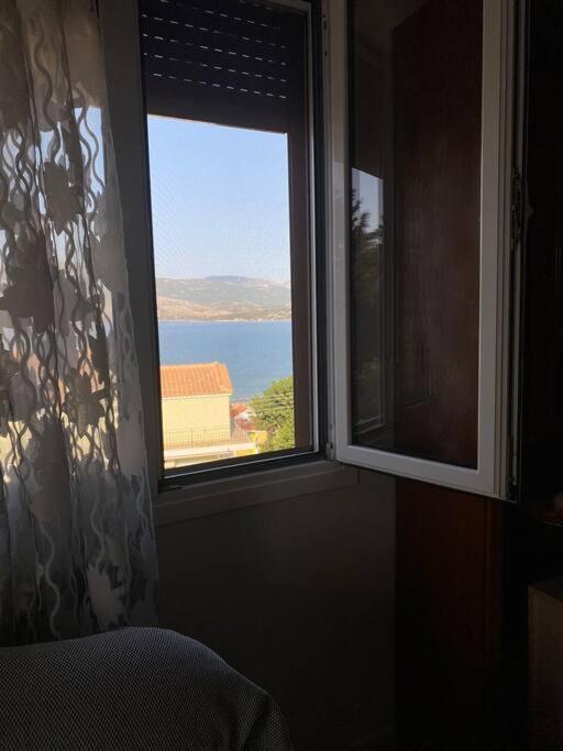 Lydia'S Apartment ลิคชูรี ภายนอก รูปภาพ